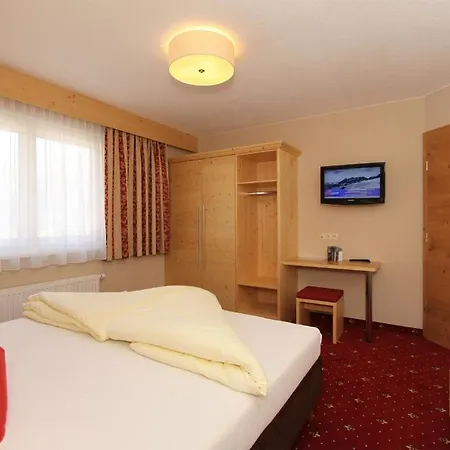 Peter Apartmanhotel 4*